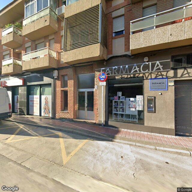 Street view near Alcázar Rodríguez, Teresa in Zaragoza