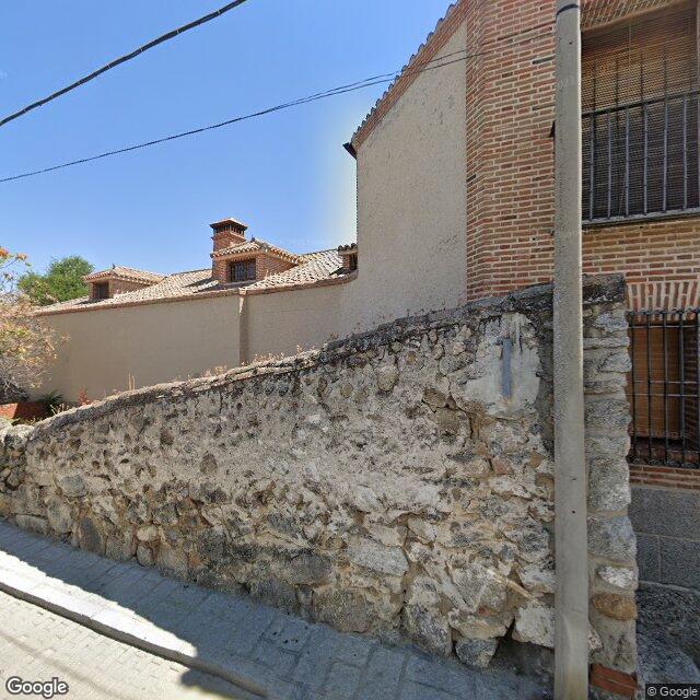 Street view near Angel Luis Fernandez Robles in Chapinería