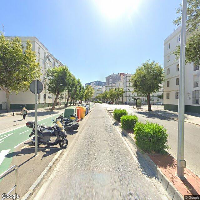 Street view near Centro Cívico C.B. in Cádiz