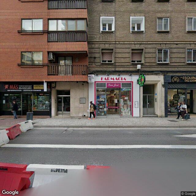 Street view near Díez Villarroel, María Luisa in Zaragoza