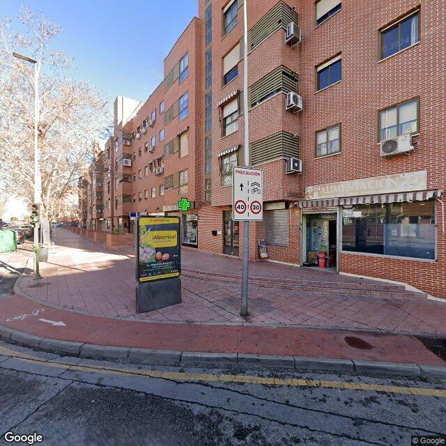 Street view near Elena Solano Hernando in Alcalá de Henares