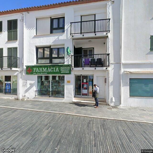 Street view near Eva Moradell in Cadaqués