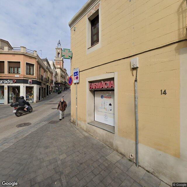 Street view near Farmàcia Aïna Surroca Rebés in Barcelona
