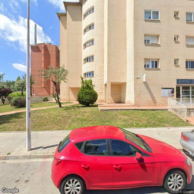 Street view near Farmàcia Aguiila Pijuan, M. Soledad in Barcelona