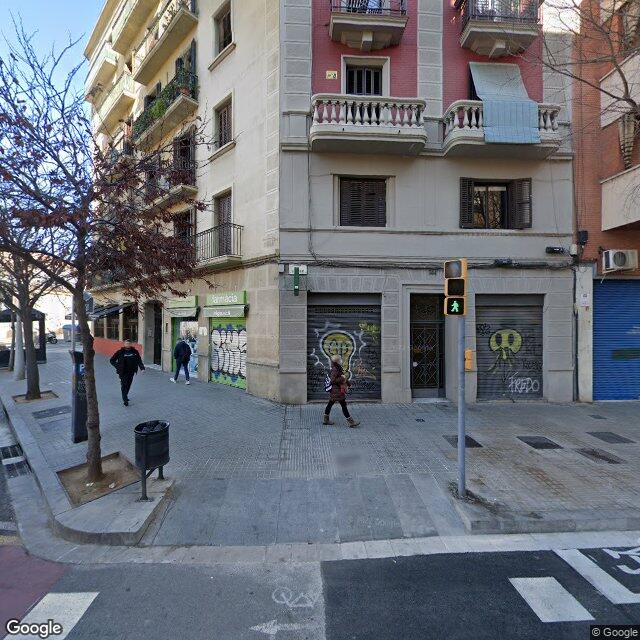 Street view near Farmàcia Alguacil in Barcelona