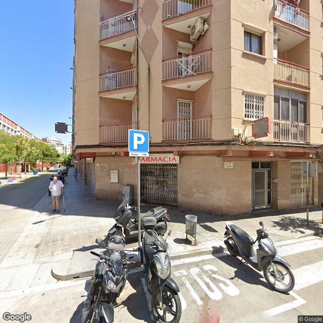 Street view near Farmàcia Antoni Monasterio Sánchez in Barcelona