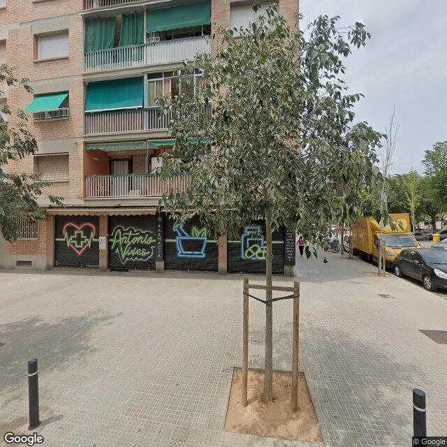 Street view near Farmàcia Antoni Vives Pal in Barcelona