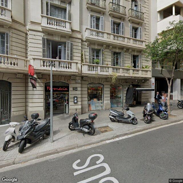 Street view near Farmàcia Arqué Garrofé, Roser in Barcelona