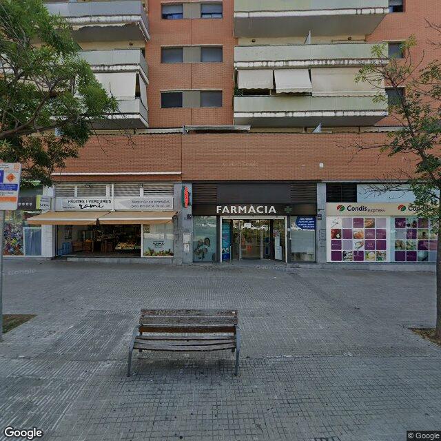 Street view near Farmàcia Batlle Tuset, Montserrat in Barcelona