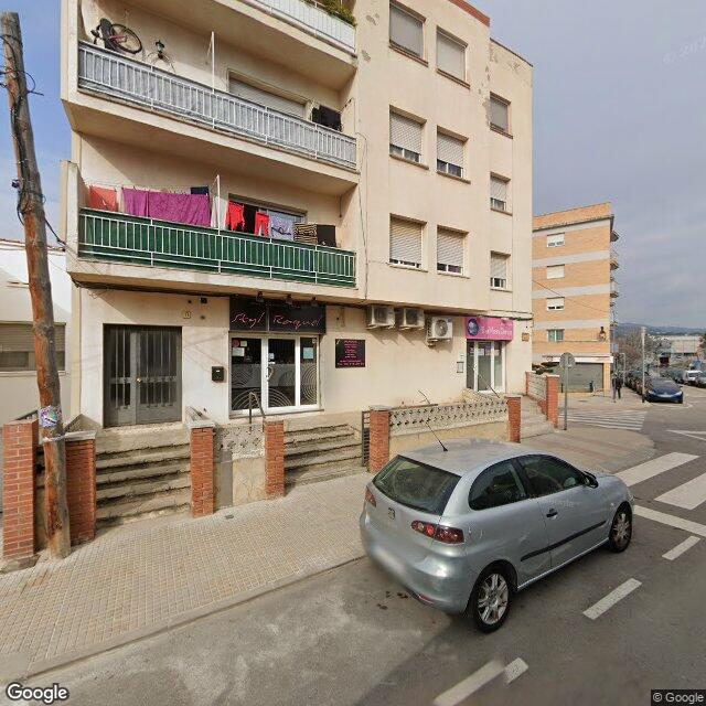 Street view near Farmàcia Bausili López-Sáez, Joaquin in Barcelona