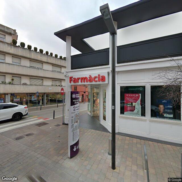 Street view near Farmàcia Beatobe Muntada, Joaquim in Barcelona