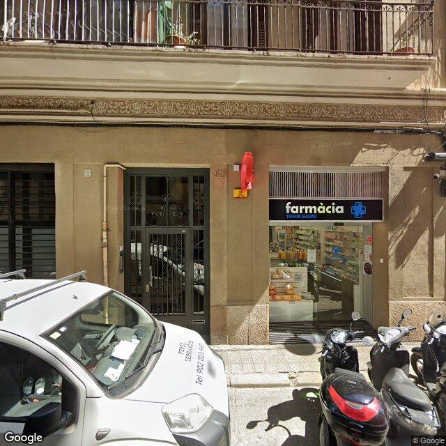 Street view near Farmàcia Boada in Barcelona