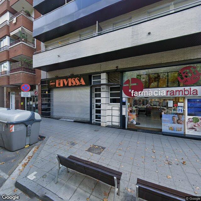 Street view near Farmàcia Boncompte Giné, Jordi in Barcelona
