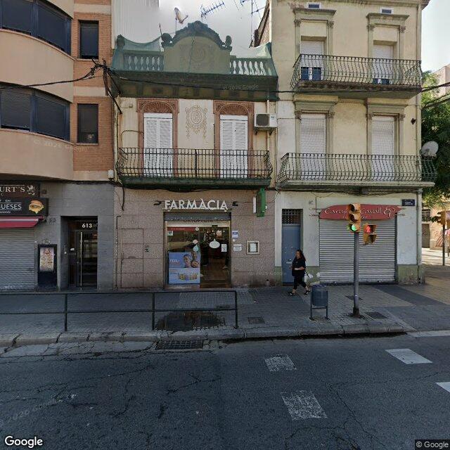 Street view near Farmàcia Boscasa in Badalona