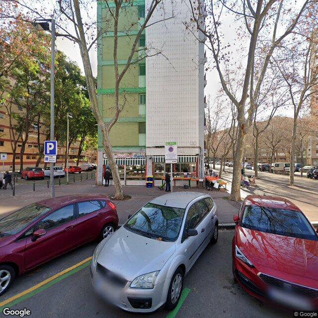 Street view near Farmàcia Bosch Sagrera, Antònia in Barcelona