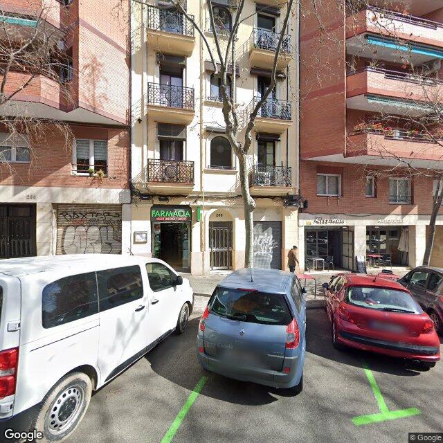 Street view near Farmàcia Bruna Reverter, M. Àngels in Barcelona