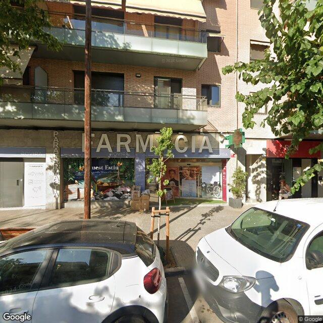 Street view near Farmàcia Cèlia Rovira Laguera in Barcelona