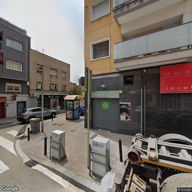 Street view near Farmàcia Calduch Fonollosa, Vicens (Hereus) in Barcelona