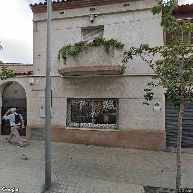 Street view near Farmàcia Carbó Pallarés, Julio-Francisco in Barcelona