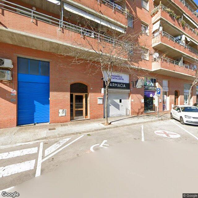 Street view near Farmàcia Catalunya in Castellar del Vallès