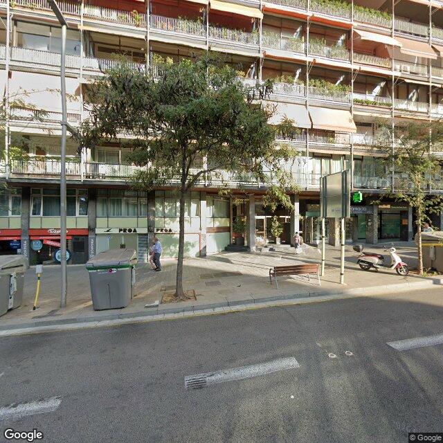 Street view near Farmàcia Cohi Rafel, Rosa Maria in Barcelona