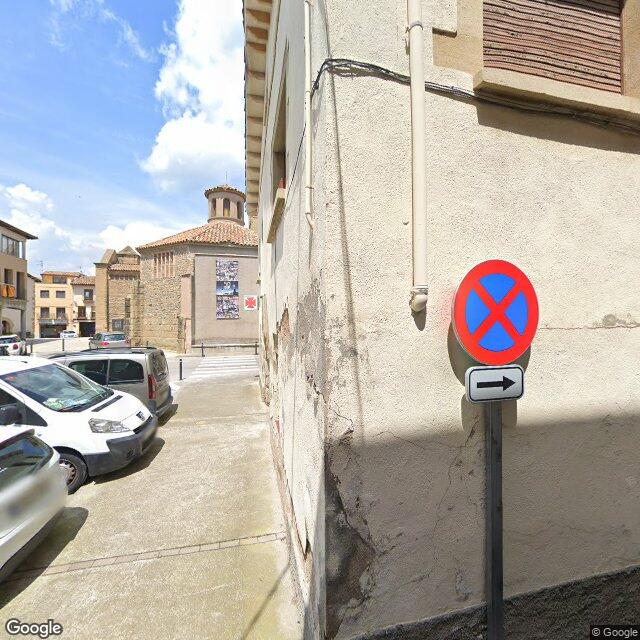 Street view near Farmàcia Colomer Llach, M. Mercedes in Barcelona