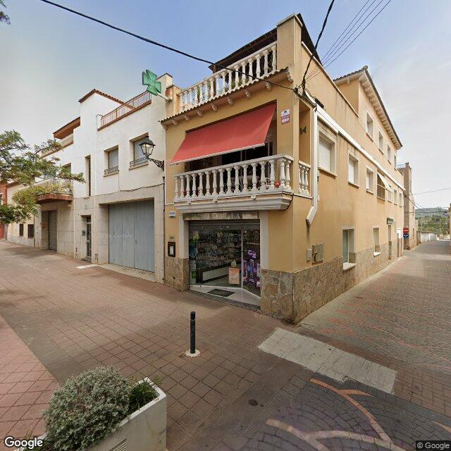 Street view near Farmàcia Dalmau Aumenjach, Maria in Tarragona