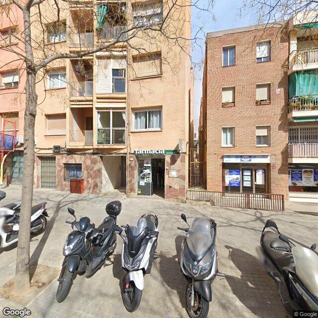 Street view near Farmàcia Darío Campos Quesada in Barcelona