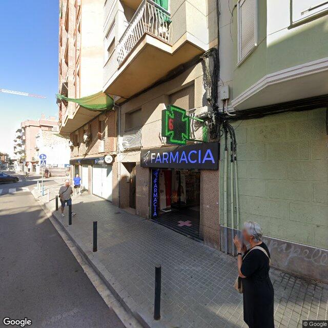 Street view near Farmàcia De Oleza Roncal, M. Pilar in Barcelona