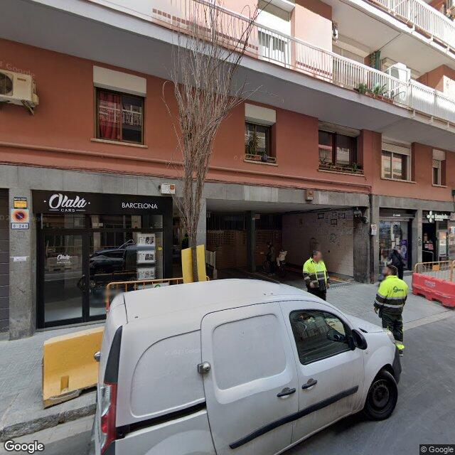 Street view near Farmàcia Ecoceutics Can Batlló in Barcelona