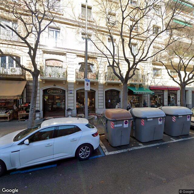 Street view near Farmàcia Encarnació Marin Sánchez in Barcelona