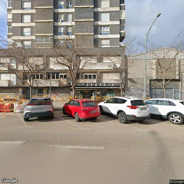 Street view near Farmàcia Esteban, M. Teresa - Lopera, M. Teresa in Barcelona