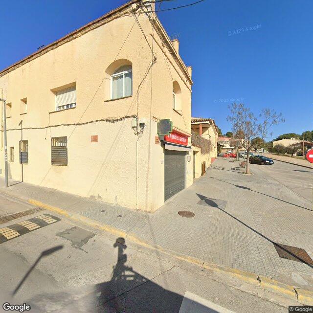Street view near Farmàcia Esteve Gatnau, Genar in Barcelona