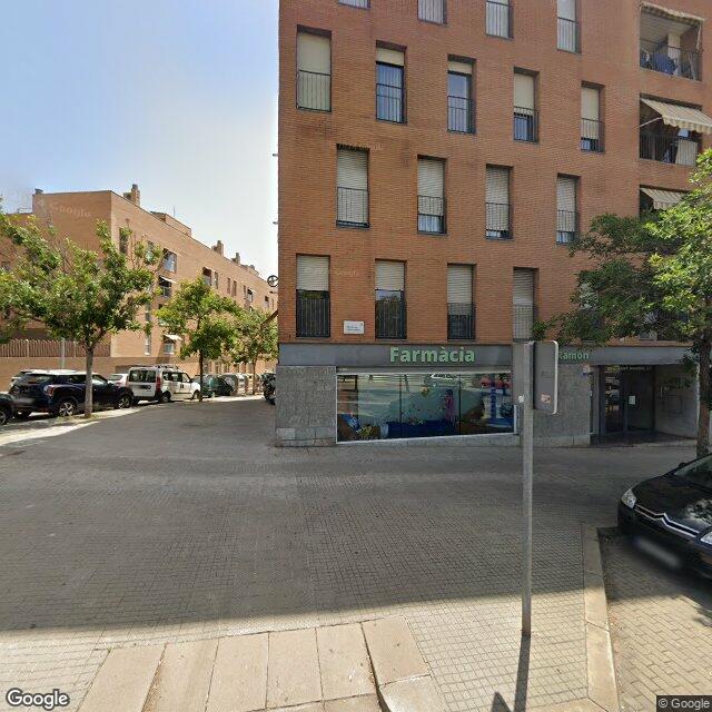 Street view near Farmàcia Fabián García, Maria Mercedes in Barcelona