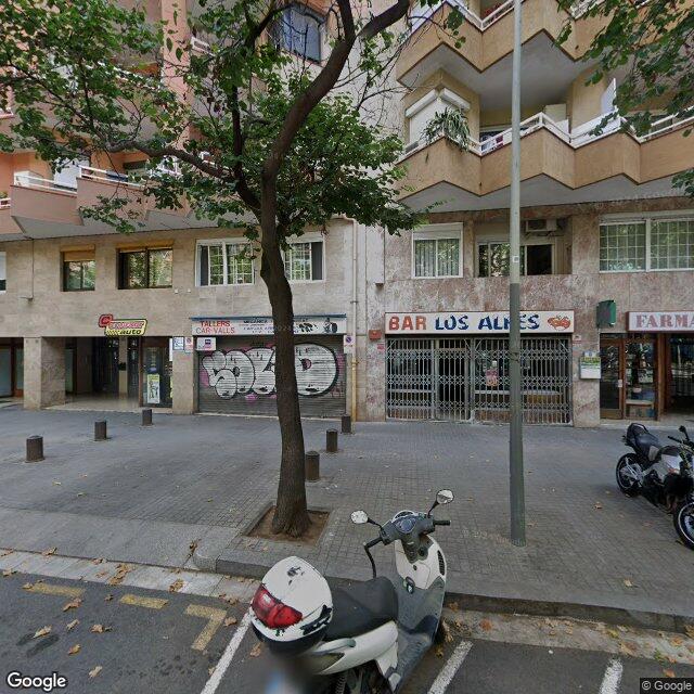 Street view near Farmàcia Fernández Retuerto, M. Carme in Barcelona