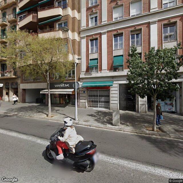 Street view near Farmàcia Fiol Belart, Jaume in Barcelona