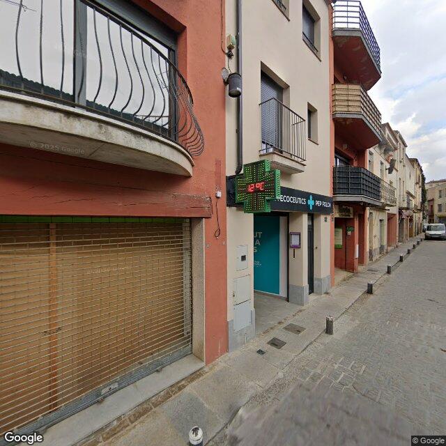 Street view near Farmàcia Folch Rubau, Francesc in Gerona