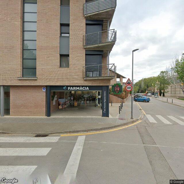 Street view near Farmàcia Francesc Figueras Calsina in Gerona