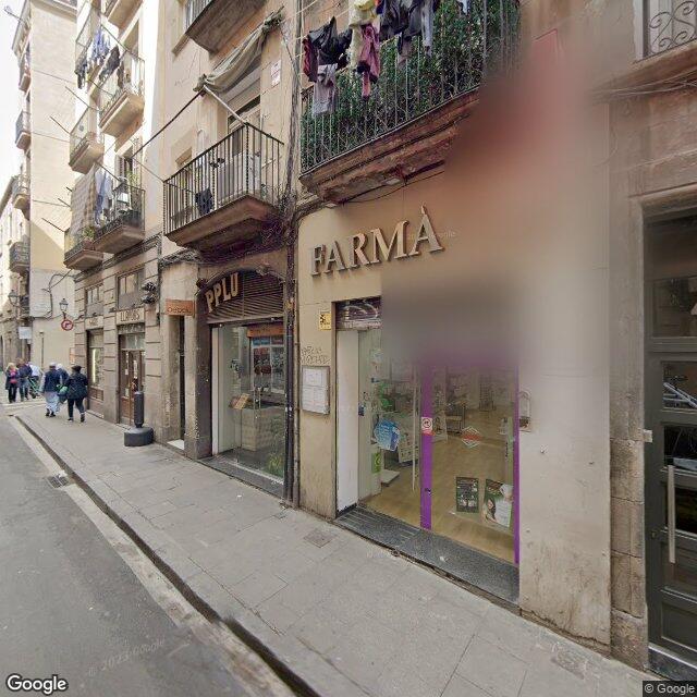 Street view near Farmàcia Gallart Marti, Maria Antonia in Barcelona
