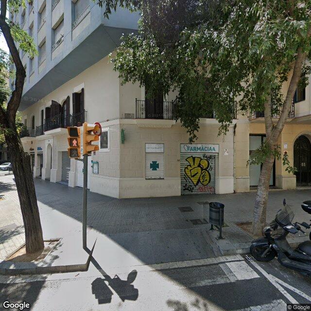 Street view near Farmàcia García Sanmartí, Esteve Maña in Barcelona