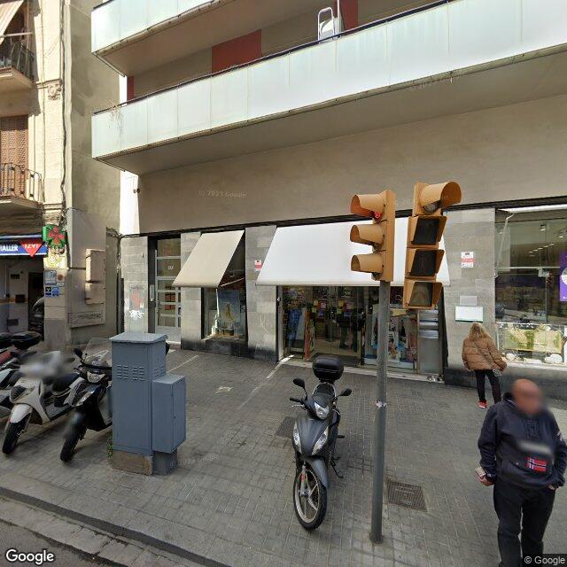 Street view near Farmàcia Garrell Soler, Gemma in Barcelona
