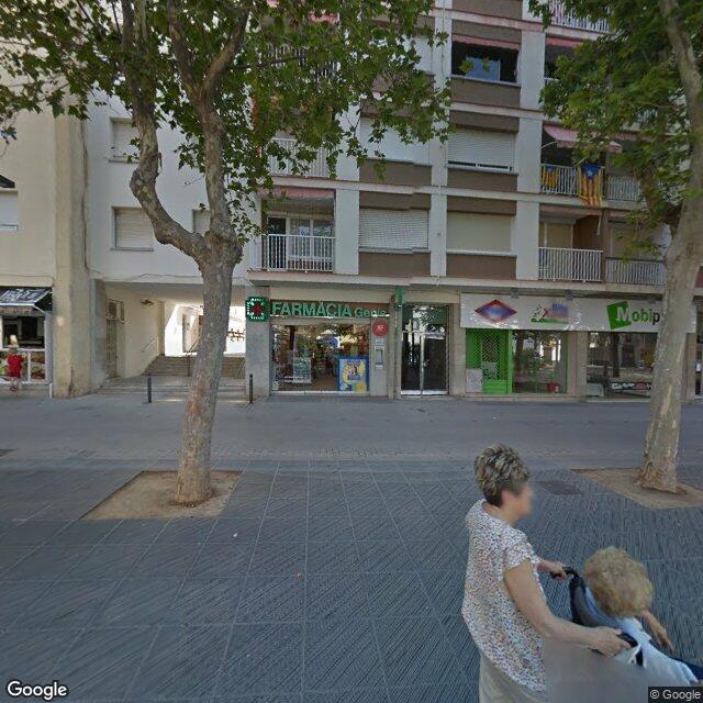 Street view near Farmàcia Genís De Arana in Barcelona