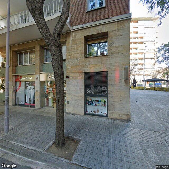 Street view near Farmàcia Giné Carnicé in Barcelona