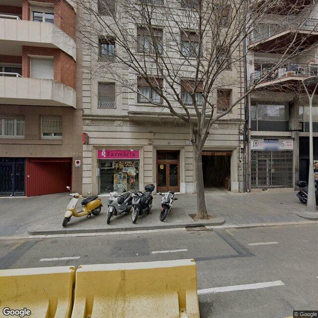 Street view near Farmàcia Godia Tresánchez, Rosa Maria in Barcelona