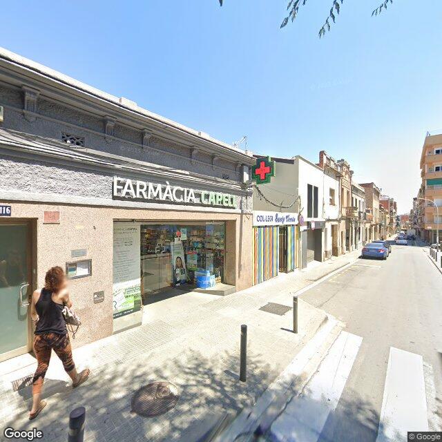 Street view near Farmàcia Grases Capell, Josep I Mireia in Barcelona
