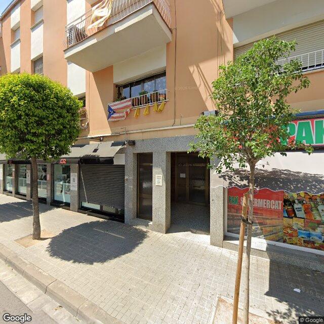 Street view near Farmàcia Guillen Relat, Jaume in Barcelona
