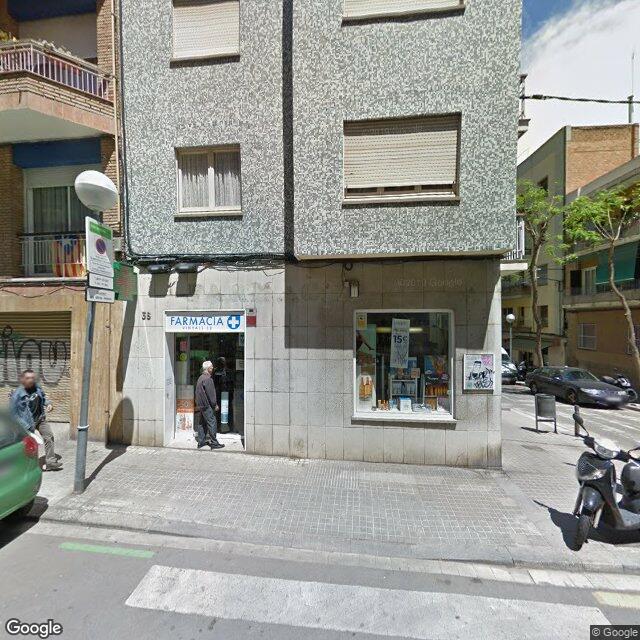 Street view near Farmàcia Hernández Auladell, Laura in Barcelona