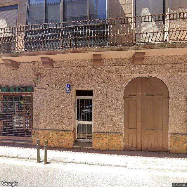 Street view near Farmàcia Hernández Escribà in Tarragona