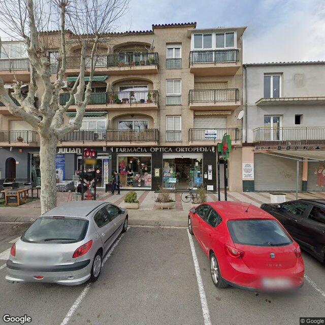 Street view near Farmàcia Jordi Camps Font in Gerona