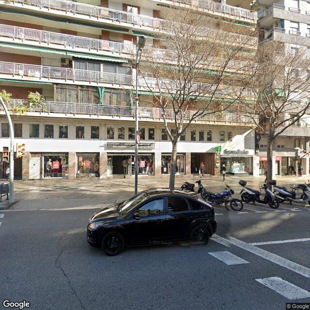 Street view near Farmàcia Laia Borràs Sampere in Barcelona